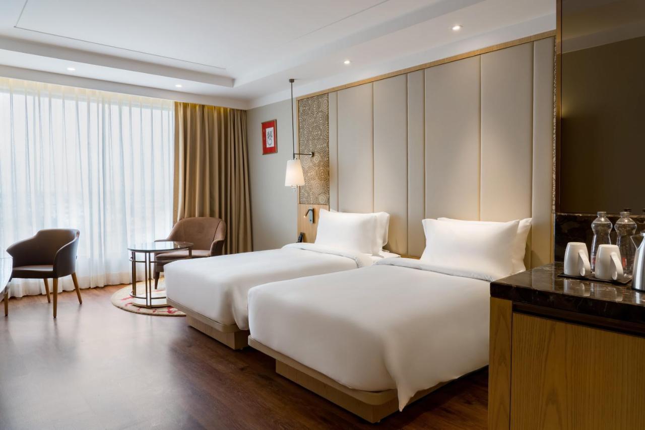 Hotel Radisson Bhopal Extérieur photo