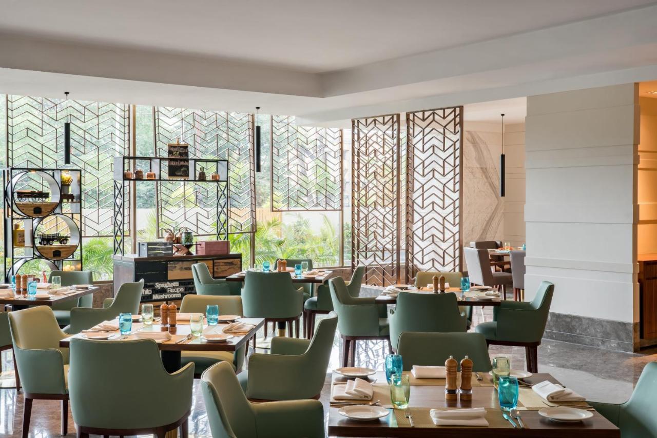 Hotel Radisson Bhopal Extérieur photo