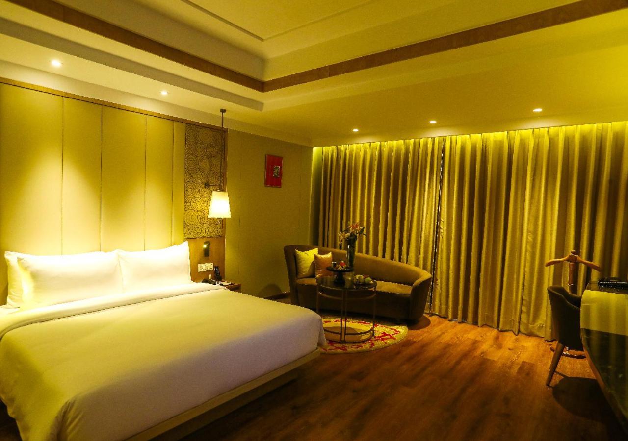 Hotel Radisson Bhopal Extérieur photo