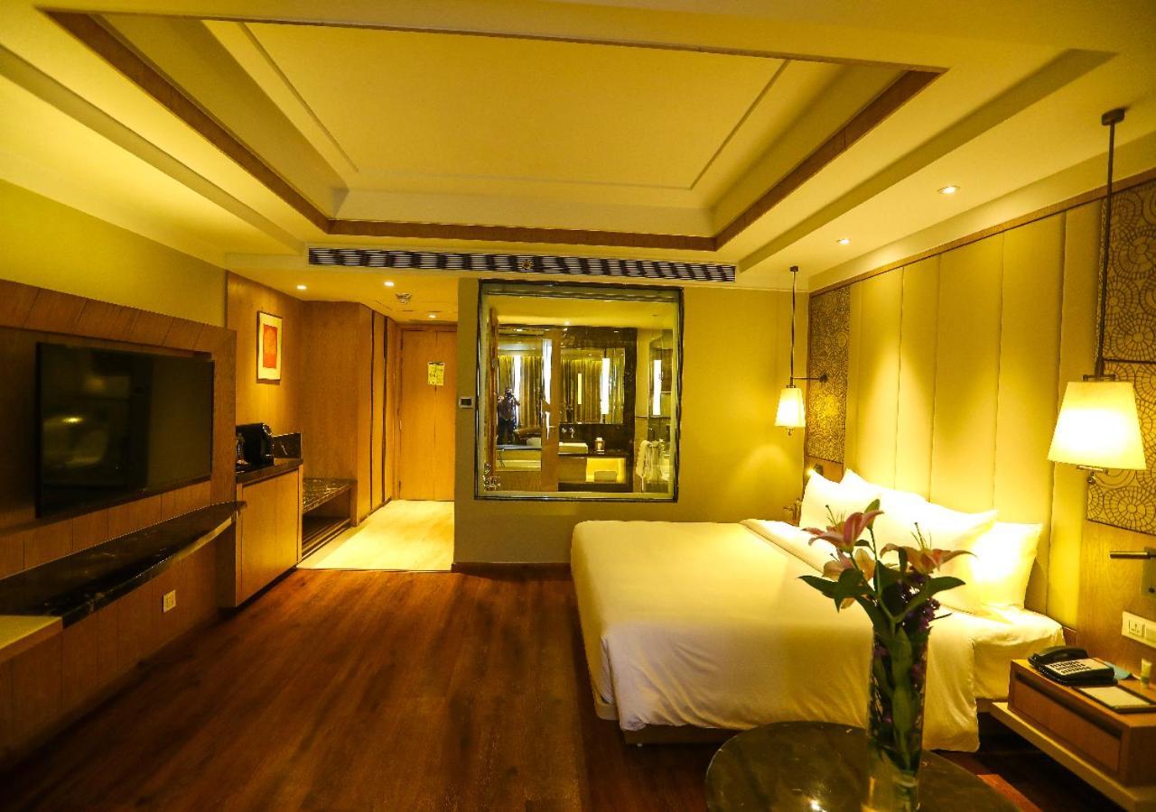 Hotel Radisson Bhopal Extérieur photo
