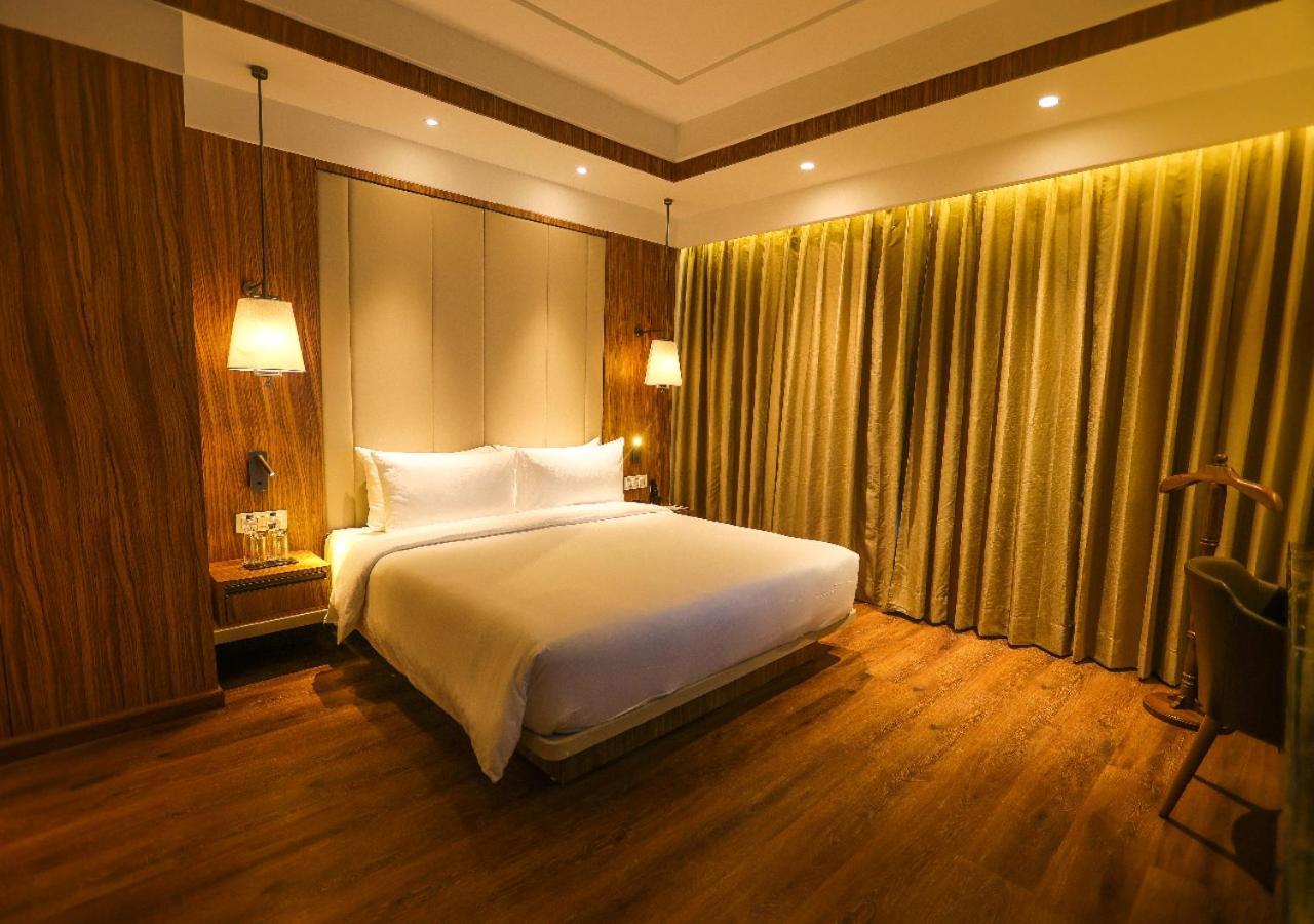 Hotel Radisson Bhopal Extérieur photo