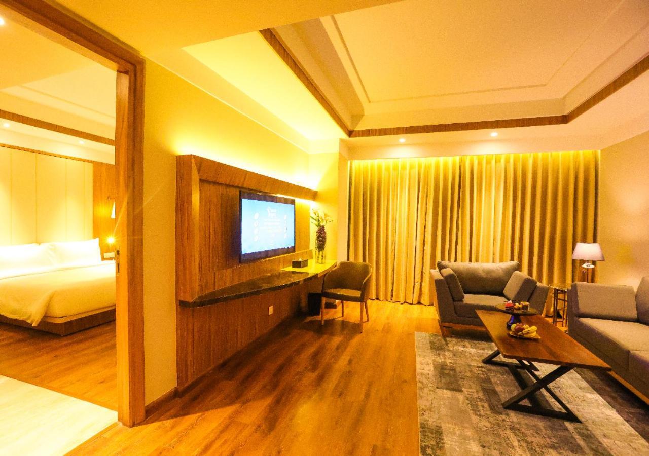 Hotel Radisson Bhopal Extérieur photo