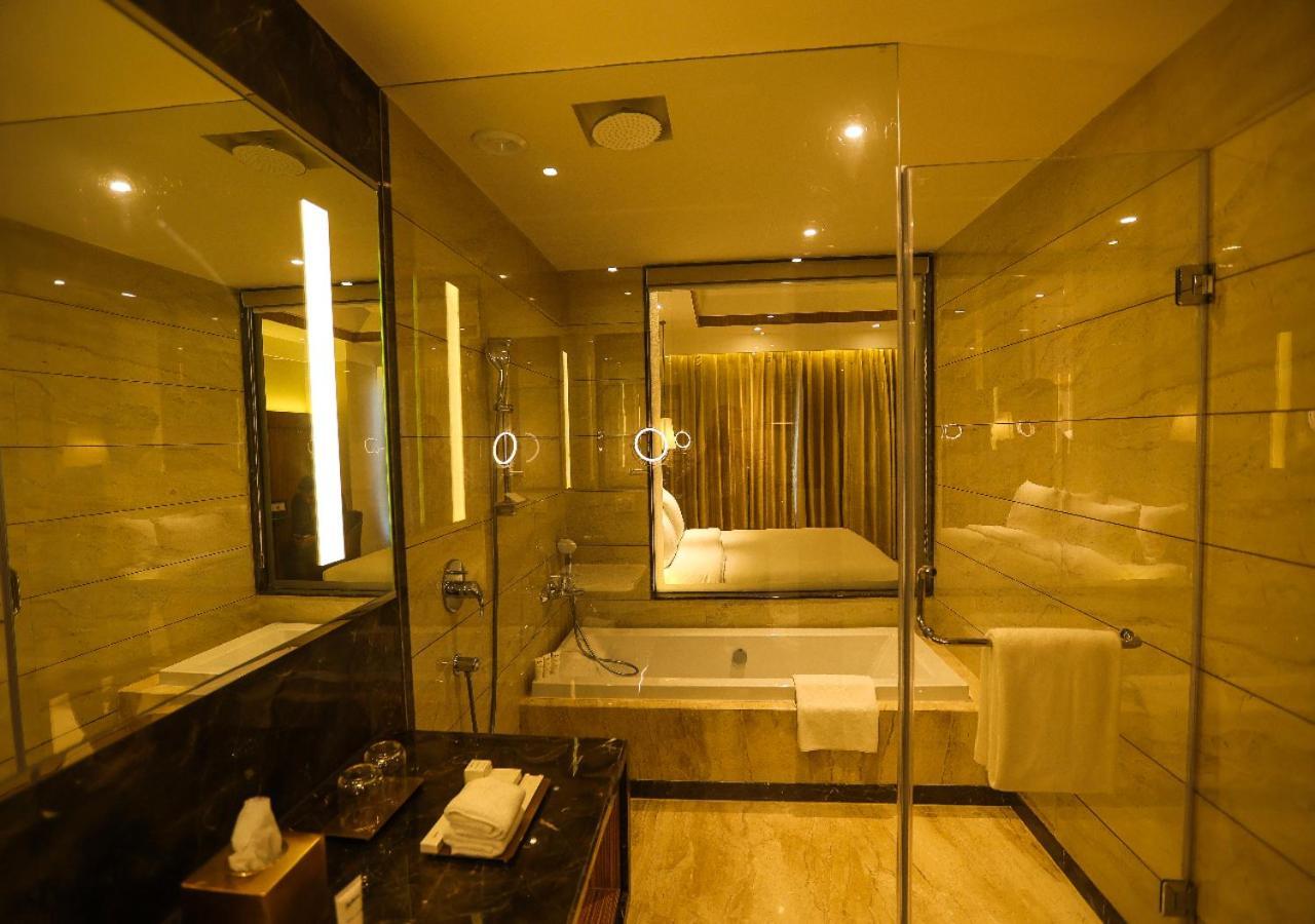 Hotel Radisson Bhopal Extérieur photo