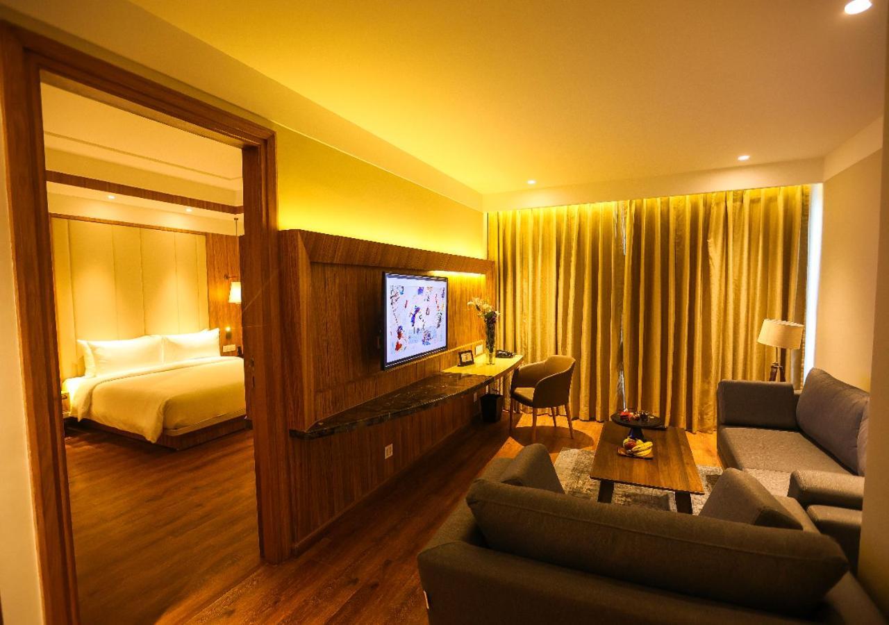 Hotel Radisson Bhopal Extérieur photo